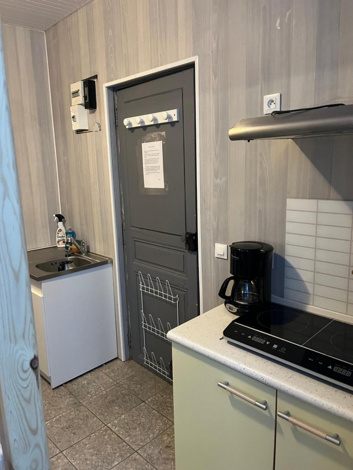 Studette Fonctionnelle Eaux Bonnes Apartment Bagian luar foto